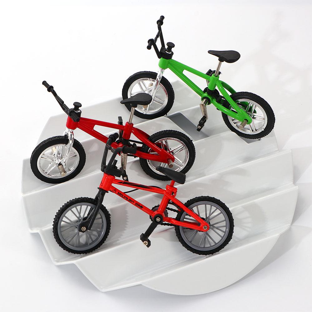 Mountain Biking Gifts - Retro lega Finger Bmx Bike Model